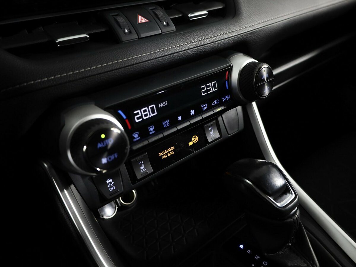 Купить Toyota RAV4 V (XA50), 2019, 109 626 км, фото №20