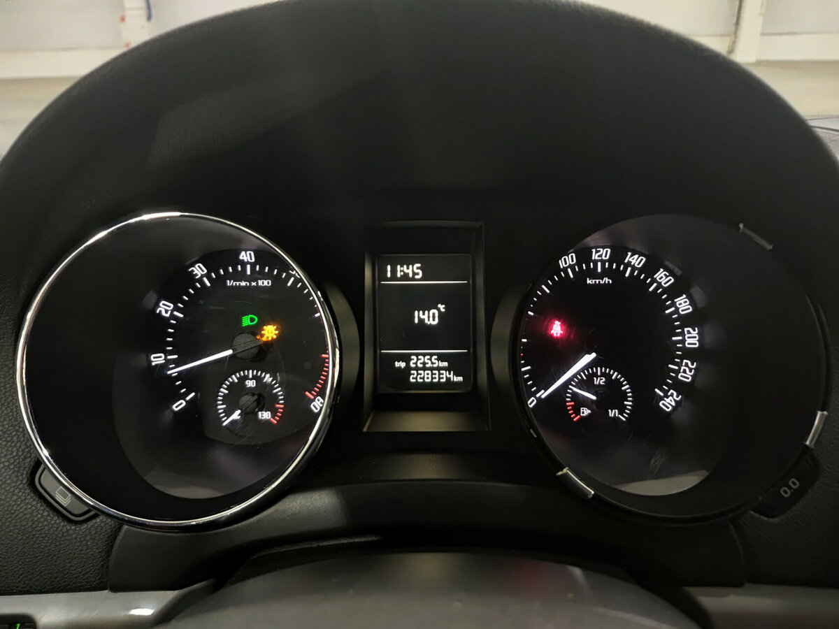 Купить Skoda Yeti I, 2012, 228 335 км, фото №13